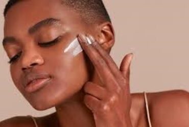 ESSENTIAL TIPS FOR MAINTAINING HEALTHY SKIN